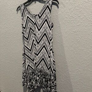 Black & White Sleeveless Dress - Size XS